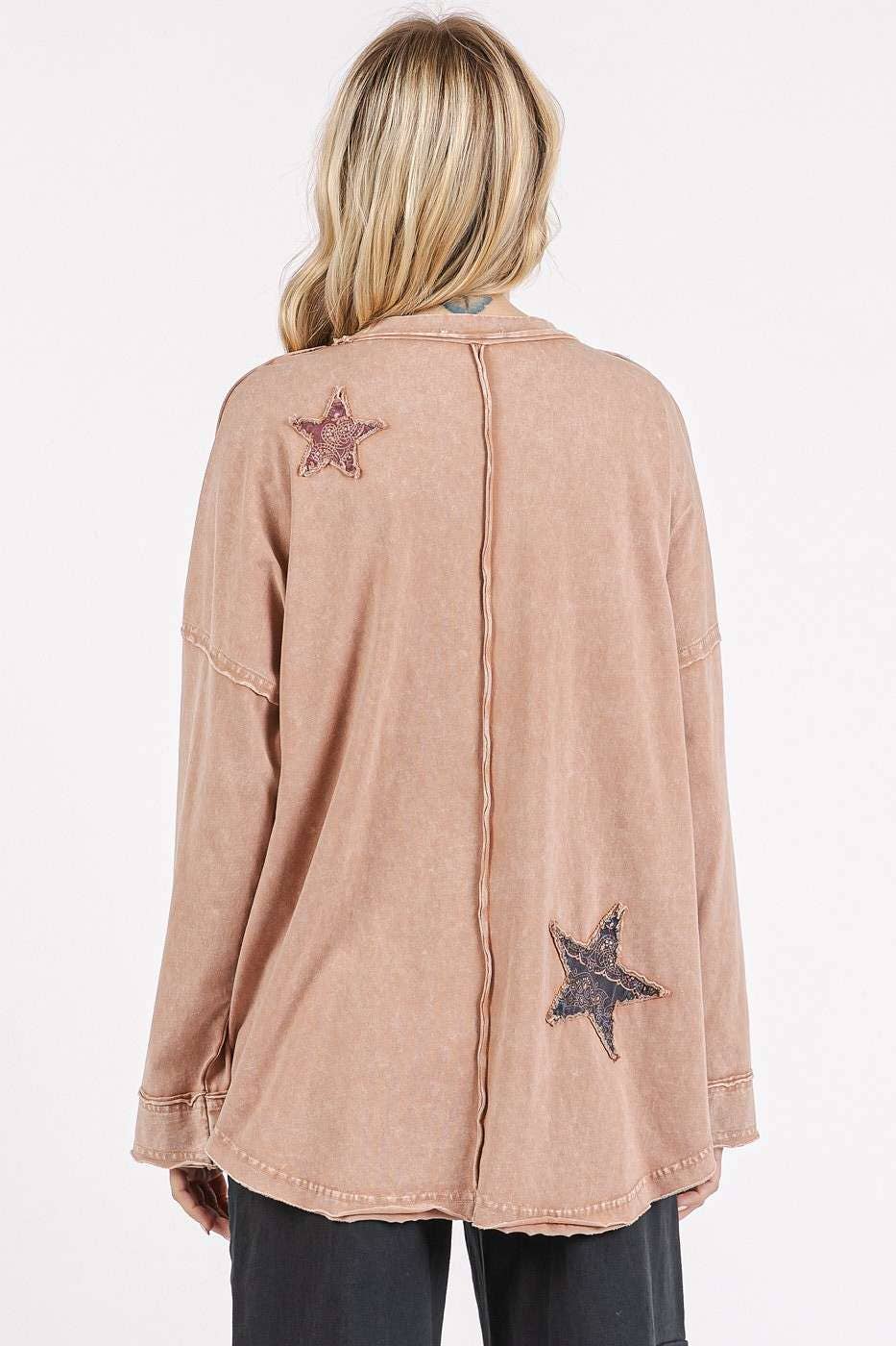 Mineral Wash Star Patch Long Sleeve